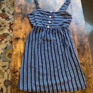Cute striped sundress!